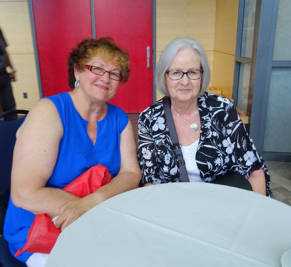 Linda Mickle with cousin Marilyn Denley at LAC, Photo by I Lee
