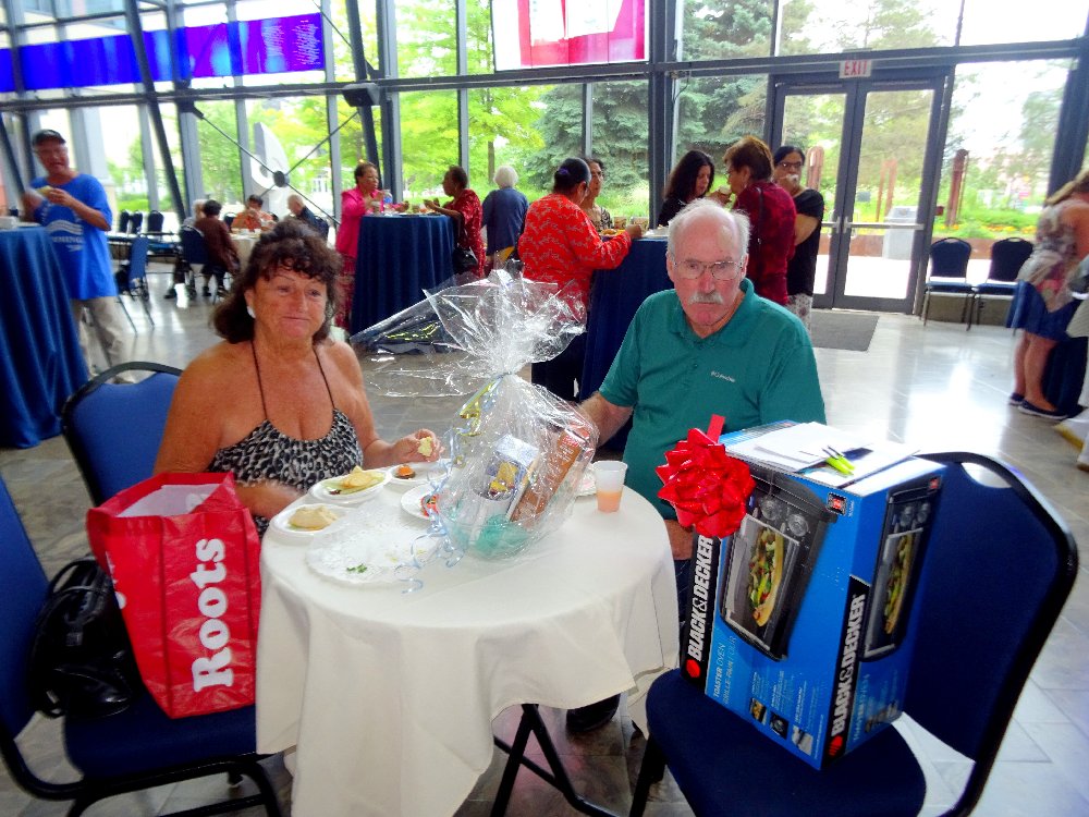 Marilyn and Bill, Door Prize Winners, LAC, June 18, 2018 Photo by I Lee