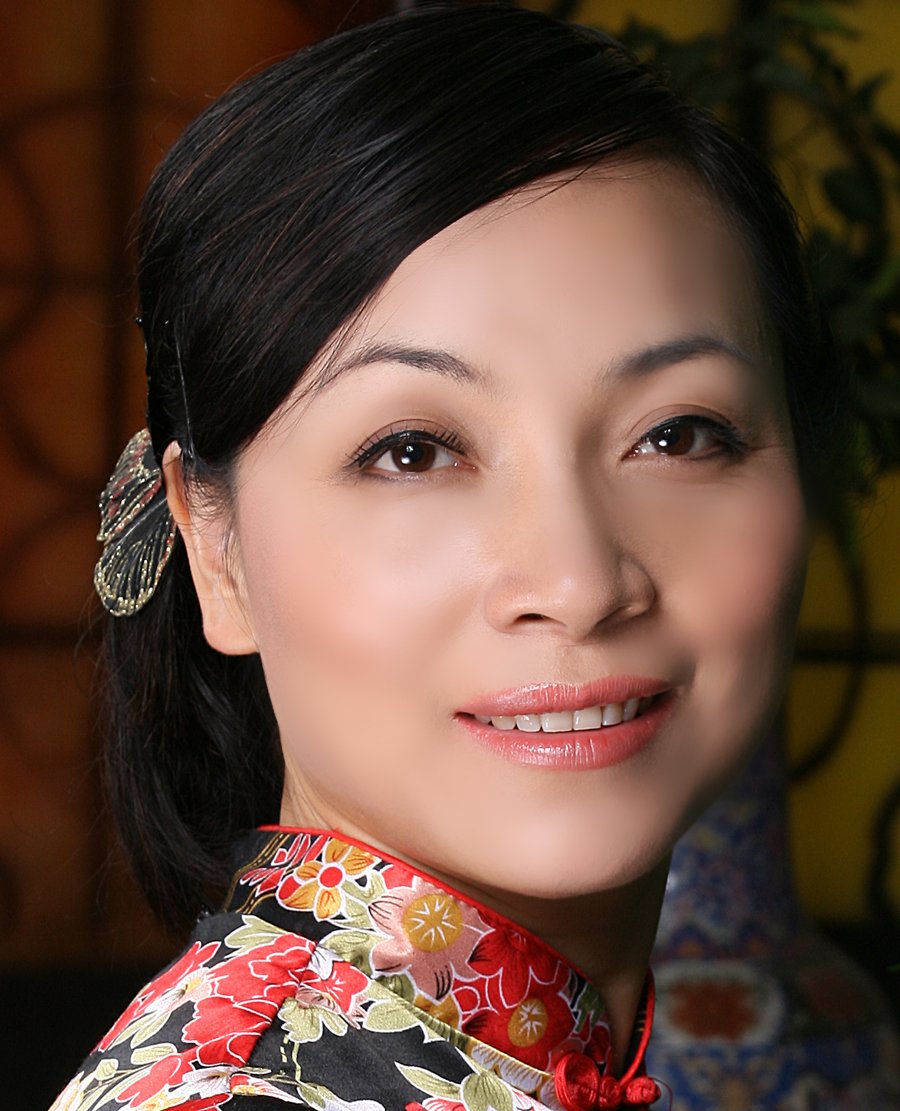 Anna Yin Mississauga Poet Laureate Google image from http://www.aipf.org/images/aipf/Festival/2015/FEATURES/YinPic1.jpg