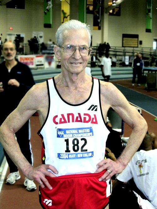 Earl Fee Mississauga Sports Hall of Famer Google image from http://www.lollylegs.com/images/2004_IndoorNats_Fee.jpg