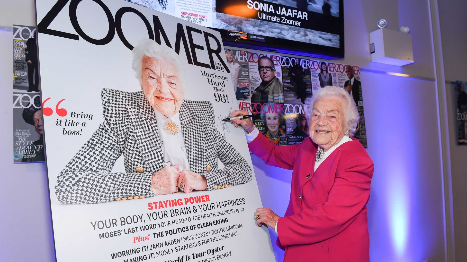 Hazel McCallion signs Zoomer Magazine Cover May 2019 issue. Photo by George Pimentel