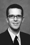 Ryan E Halladay, Edward Jones Financial Advisor image from https://www.edwardjones.com/en_CA/fa/index.html