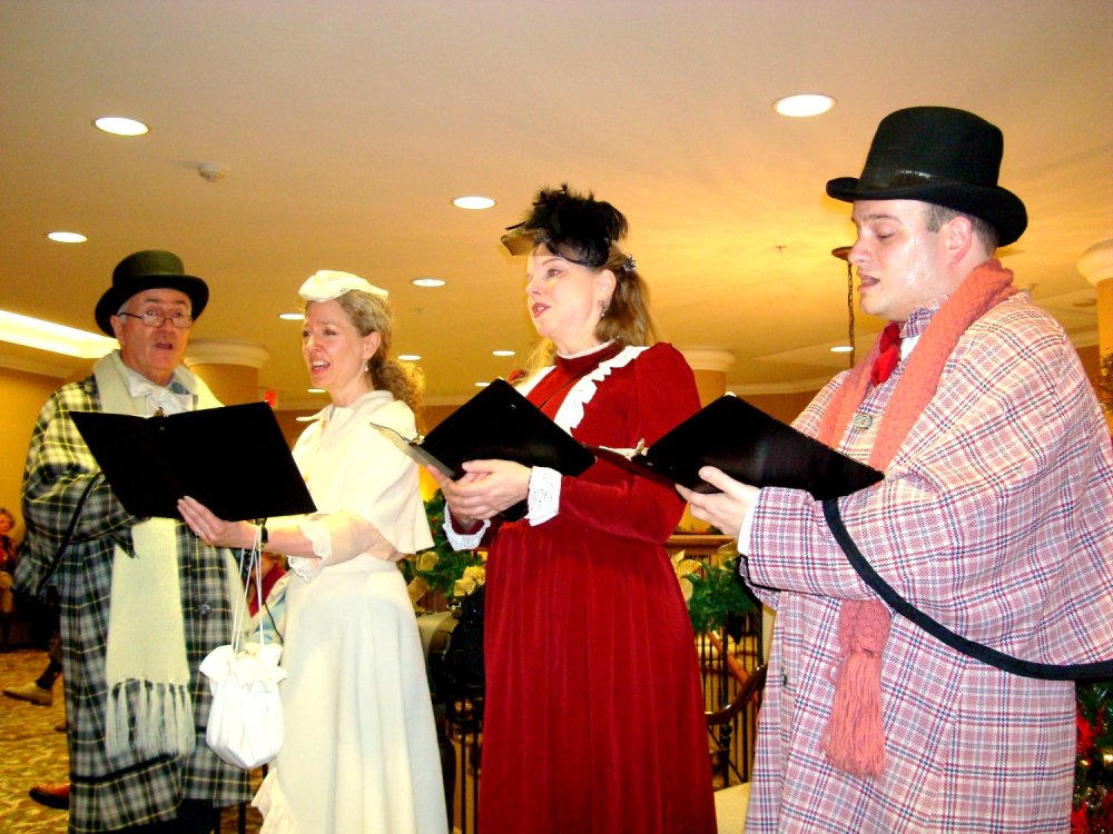 Victorian Carollers photo by I Lee