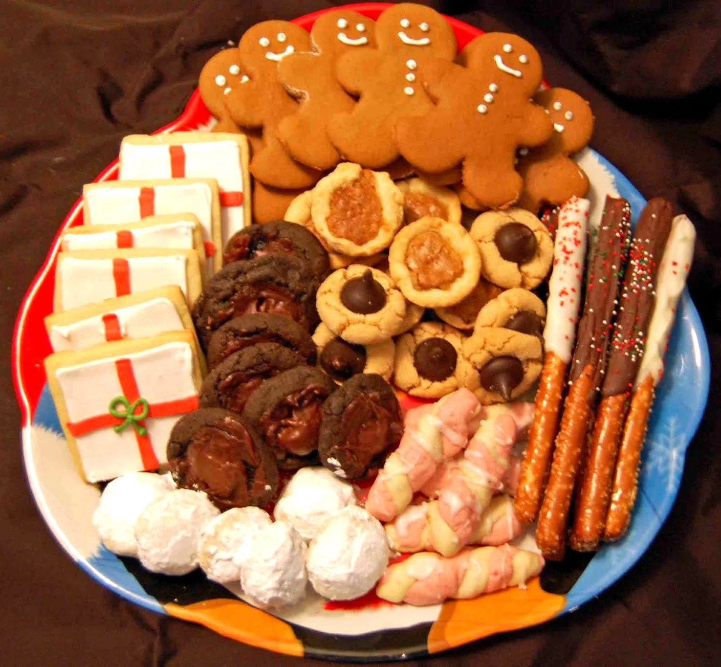 Christmas Cookies Google image from http://ae-i.com/images/2013/11/christmas-cookies-1600x1364-freezing-christmas-cookies-ae-i.com.jpg